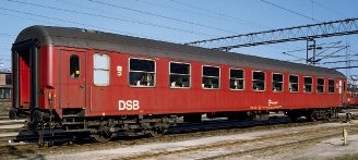 dsb passenger car - bt